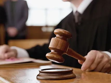 Страховые ловушки: Как Алексей Петров добился справедливости в суде